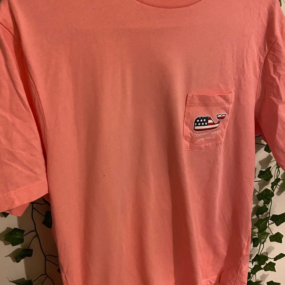 vineyard vines tee